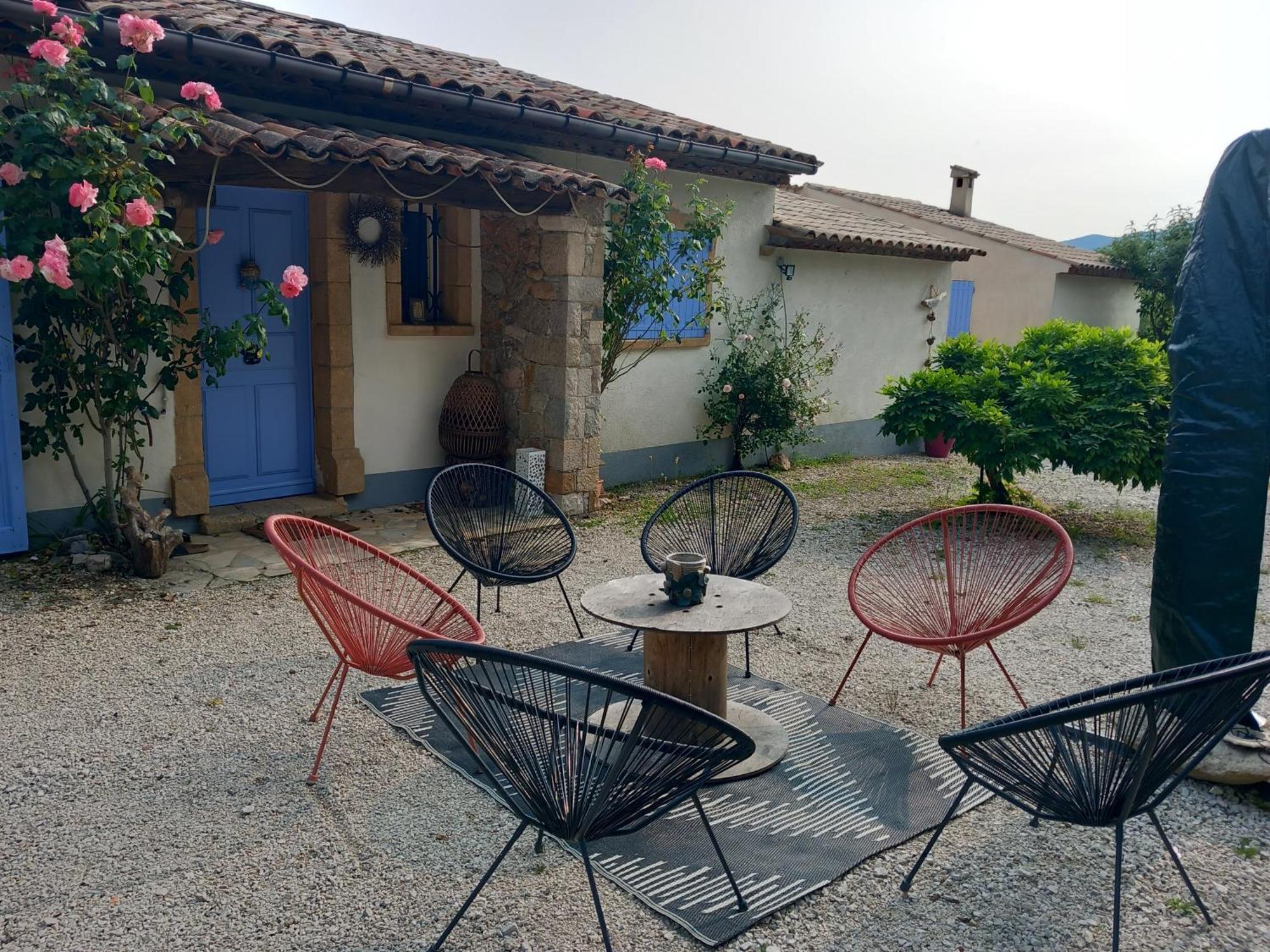 Gite La Mountagna Peyroules Exterior foto